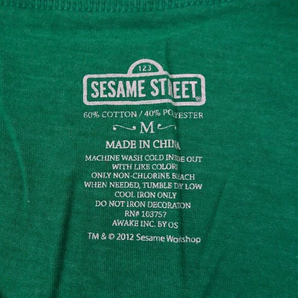 Oscar the Grouch Humbug Christmas t-shirt JR SIZE Medium Sesame Street Glitter M - Picture 4 of 6